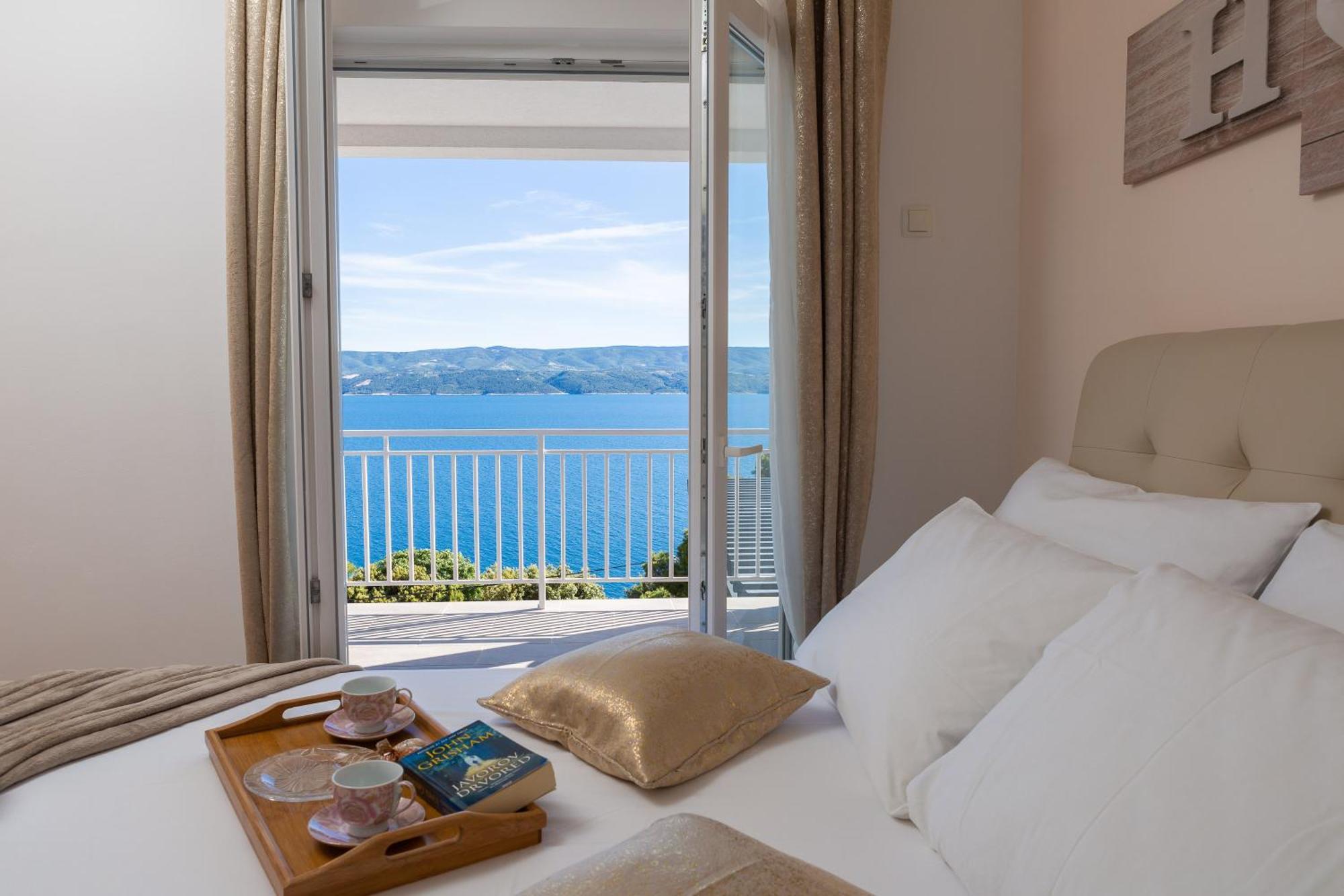 Luxury Seafront Villa With Heated Pool, Jacuzzi, Sea View, 150 M From Beach Stanici Экстерьер фото