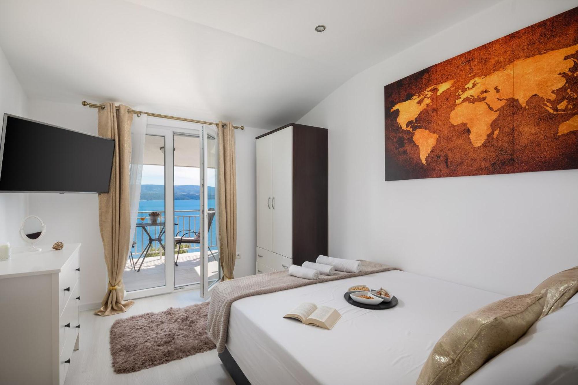 Luxury Seafront Villa With Heated Pool, Jacuzzi, Sea View, 150 M From Beach Stanici Экстерьер фото