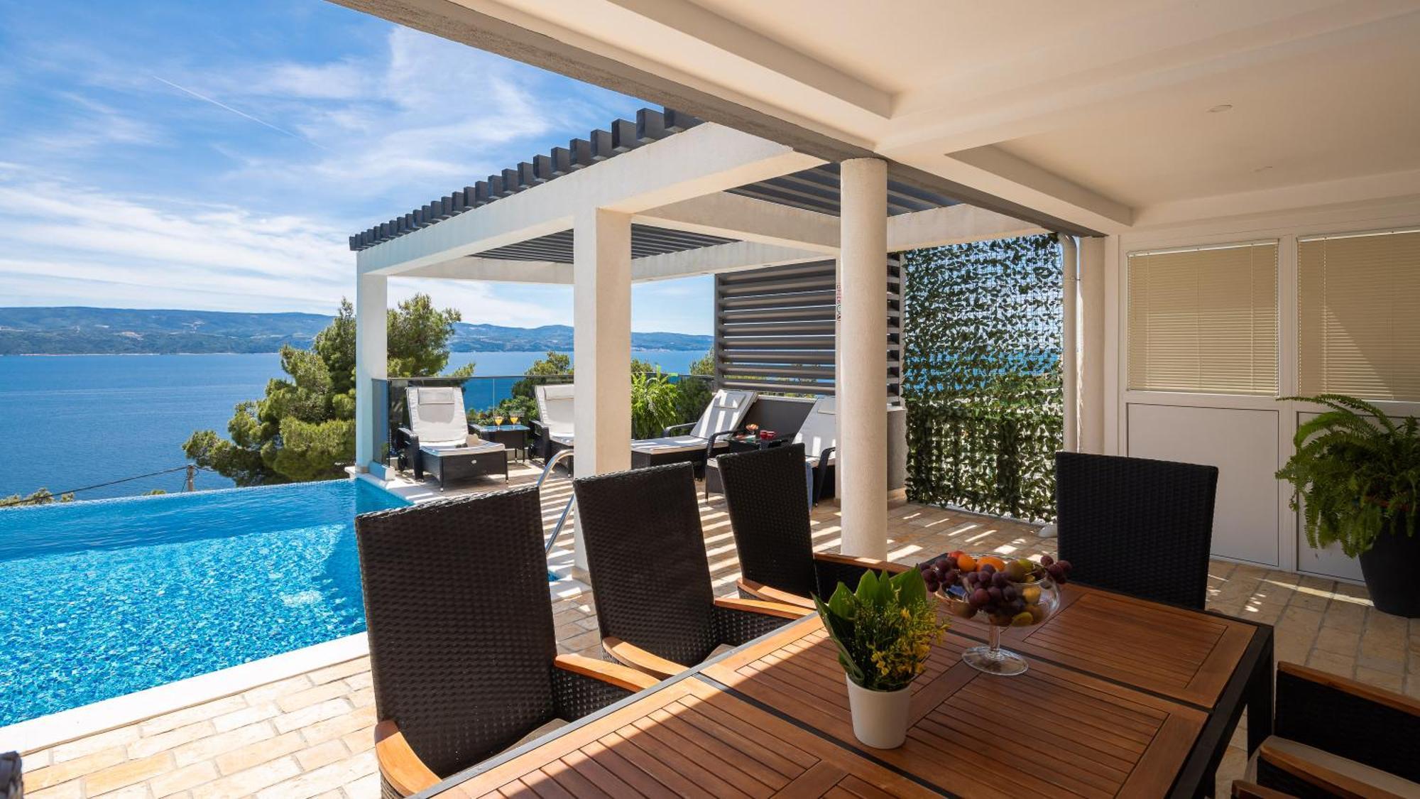 Luxury Seafront Villa With Heated Pool, Jacuzzi, Sea View, 150 M From Beach Stanici Экстерьер фото