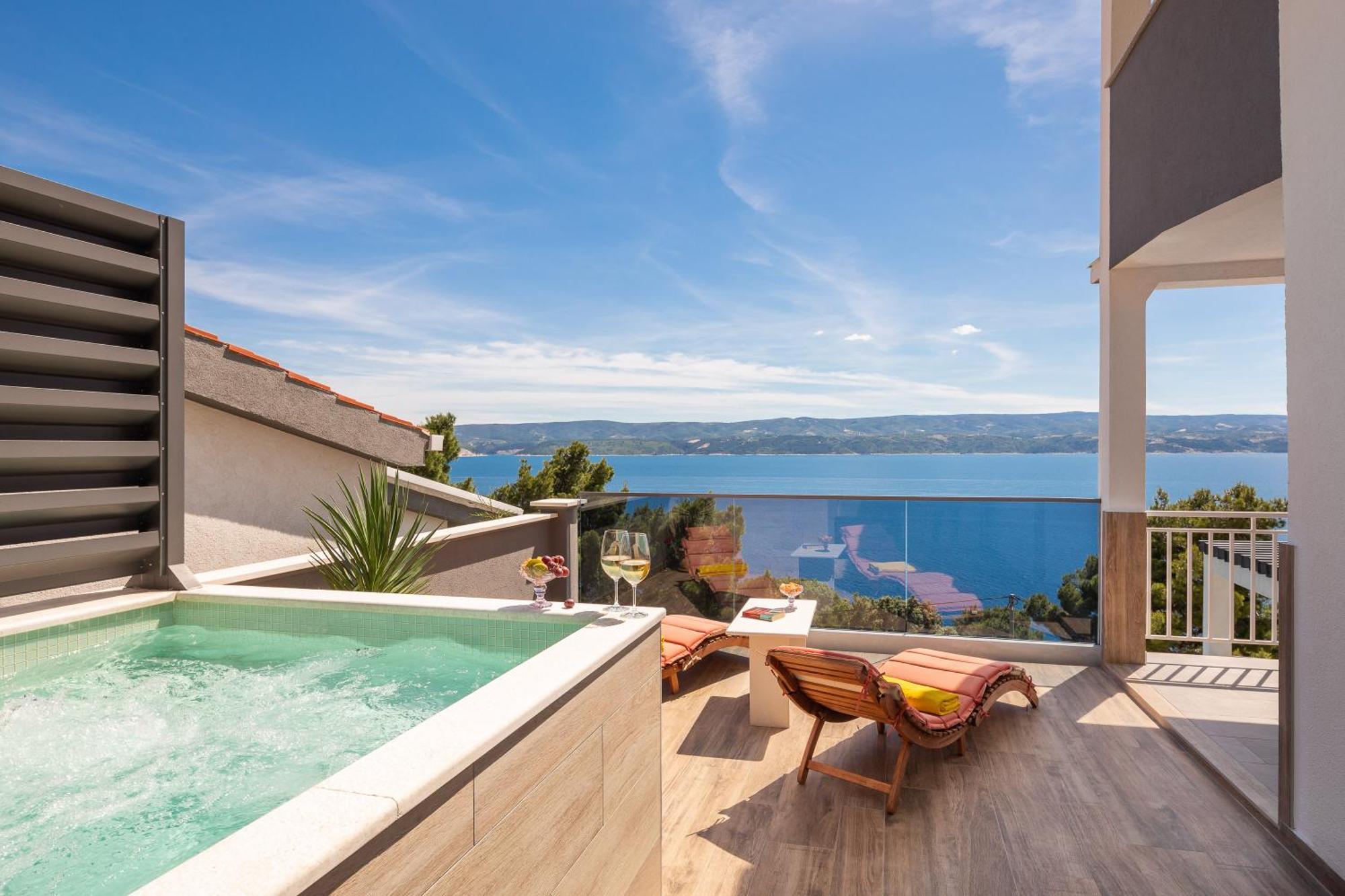 Luxury Seafront Villa With Heated Pool, Jacuzzi, Sea View, 150 M From Beach Stanici Экстерьер фото