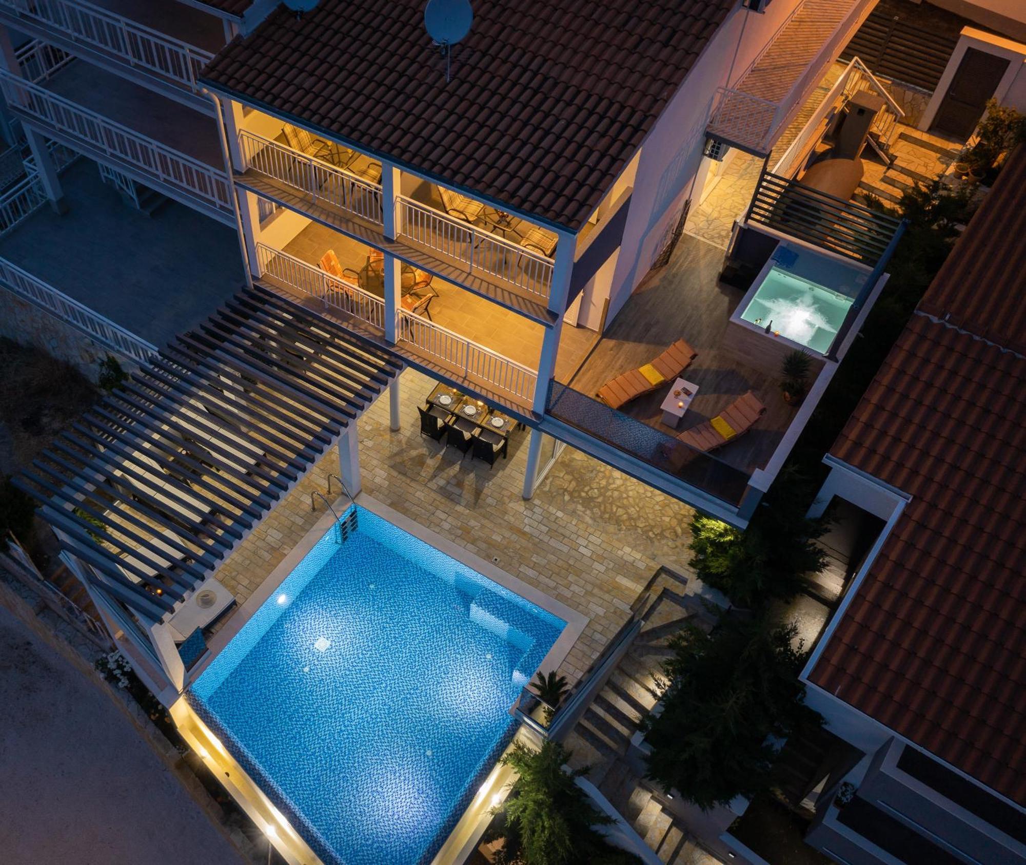 Luxury Seafront Villa With Heated Pool, Jacuzzi, Sea View, 150 M From Beach Stanici Экстерьер фото