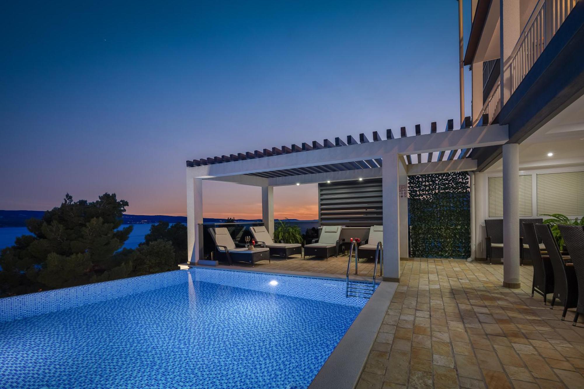 Luxury Seafront Villa With Heated Pool, Jacuzzi, Sea View, 150 M From Beach Stanici Экстерьер фото